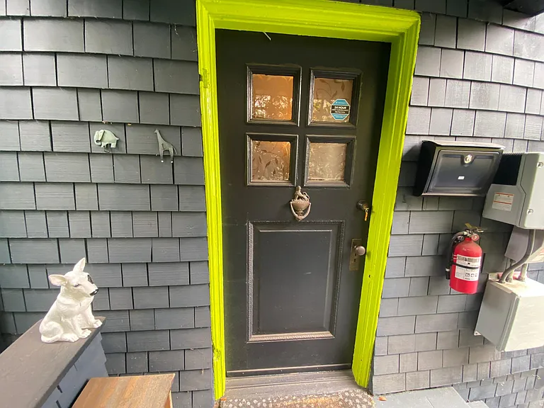2530 Regent St — Photo 4