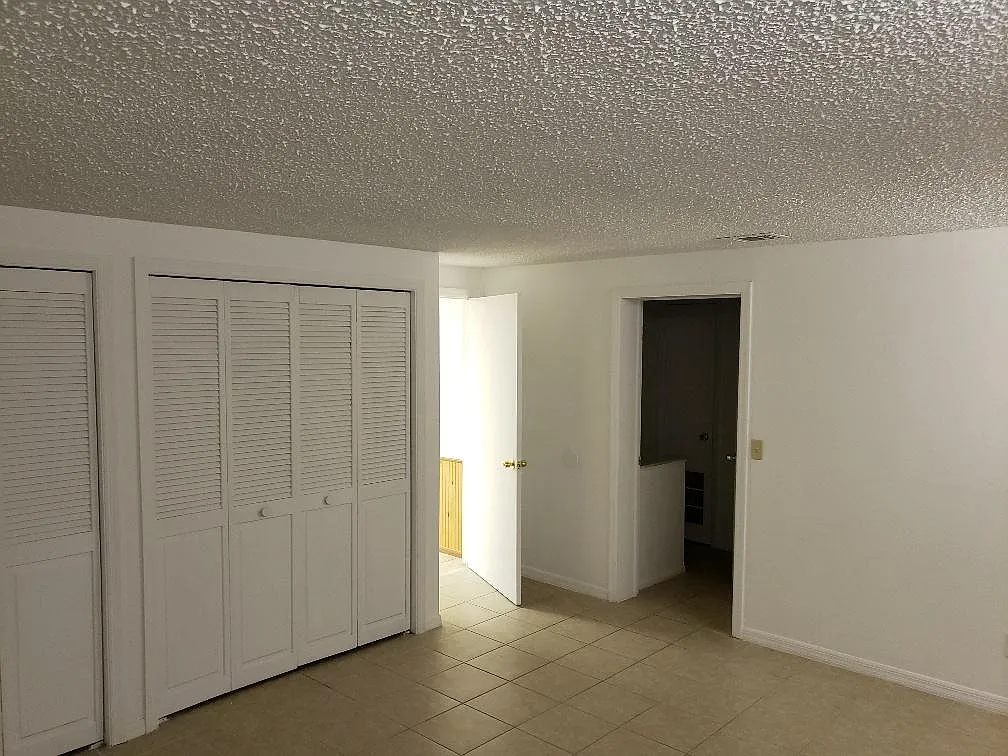 Building Photo - 9035 Arndale Cir #A