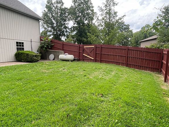 2nd image of 20454 Lynwood Rd