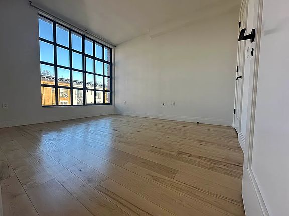 3rd image of 564 Saint Johns Pl Unit 423