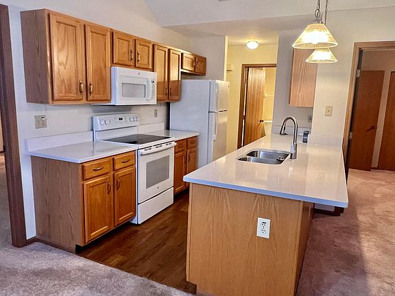 5th image of 2465 Meadow Glade Dr #26