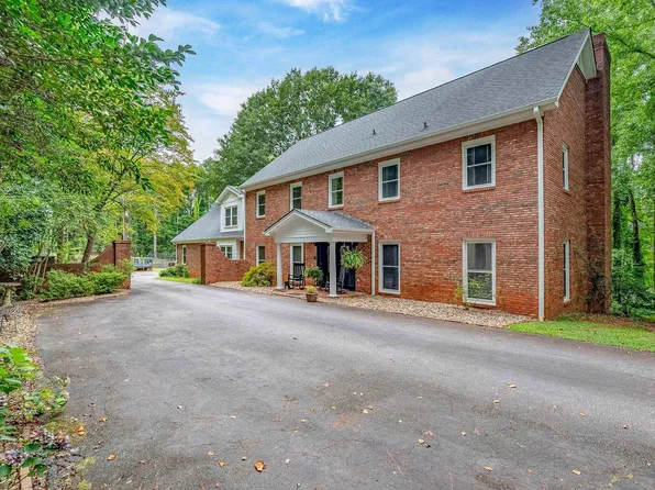 102 Pine Acres Dr, Spartanburg, SC 29307