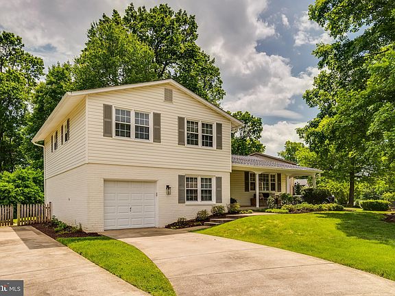 2nd image of 10217 Pumphrey Ct