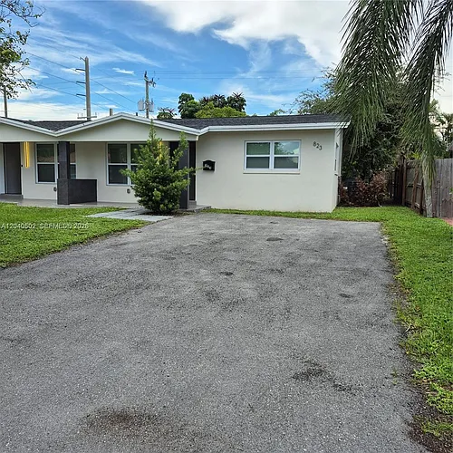 823 NW 30th Ct #1-2 Photo 1