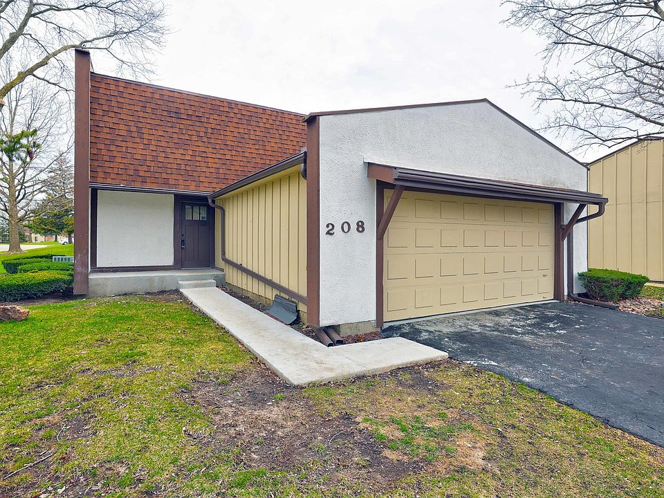 1st image of 208 Cascade Dr