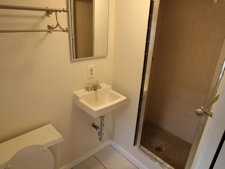 729 S 16th St #3 — Photo 8