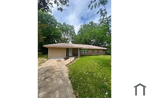 3720 Stanley Dr Photo 1
