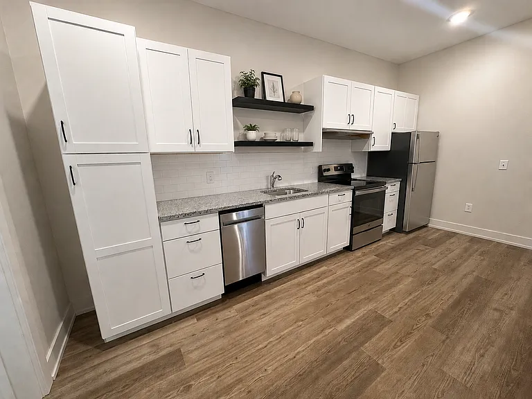 255 Bradford St NE — Photo 18