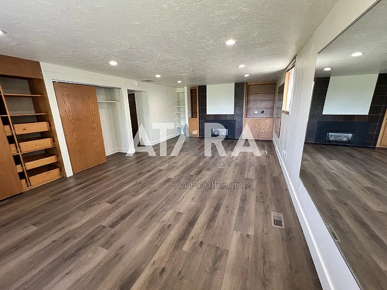 270-2020 North St — Photo 36