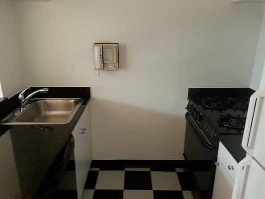 Rented by Tompkins Square Realty | media 32