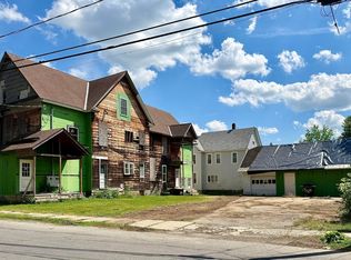 21 North St, Gloversville, NY 12078