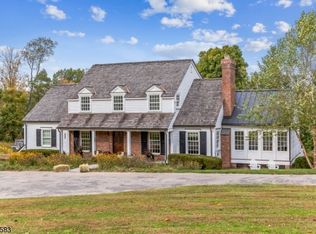 59 Village Rd, New Vernon, NJ 07976