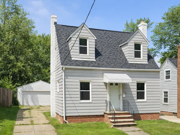 1064 Woodview Rd, Cleveland Heights, OH 44121
