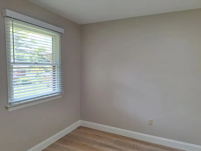6826 Dorchester Dr — Photo 52