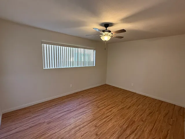 11619 Downey Ave #101 — Photo 11