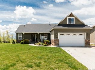 779 Saddle Dr, Oakley, UT 84055