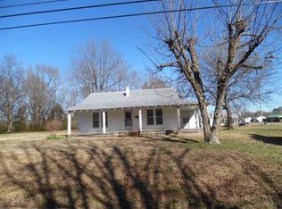 895 Pinhook Rd, Savannah, TN 38372
