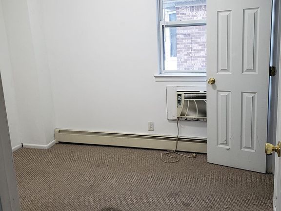 5th image of 8314 Homelawn St #2