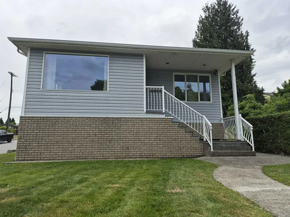 4298 McGill St, Burnaby, BC V5C 1M9