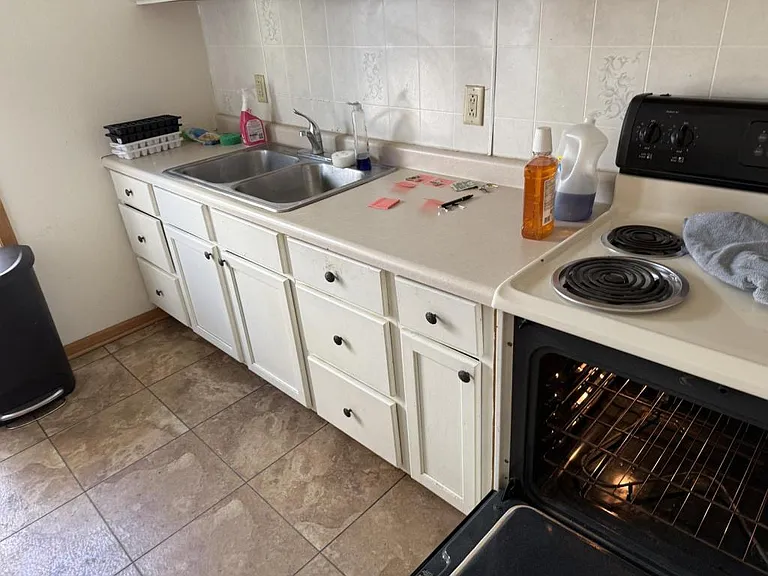 906 Vine St — Photo 19
