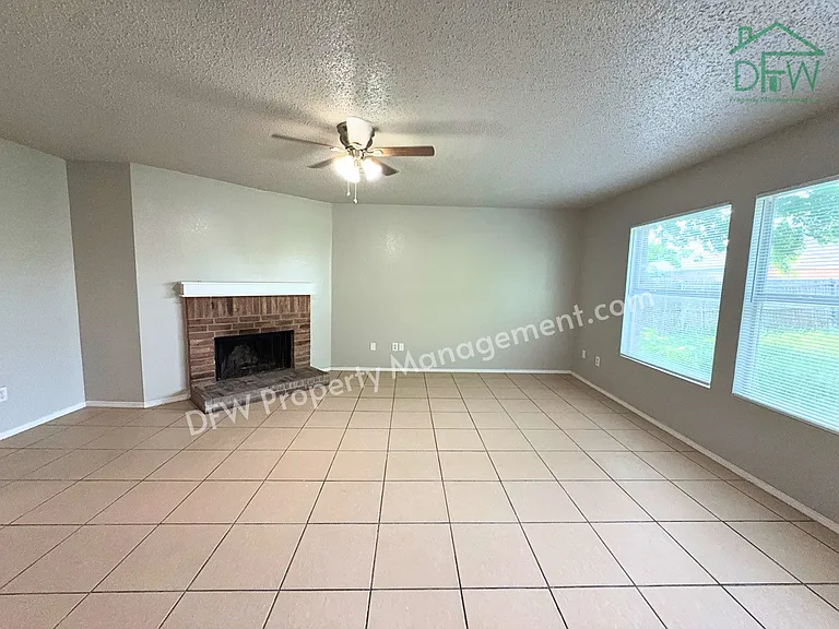 3952 Golden Horn Ln — Photo 5