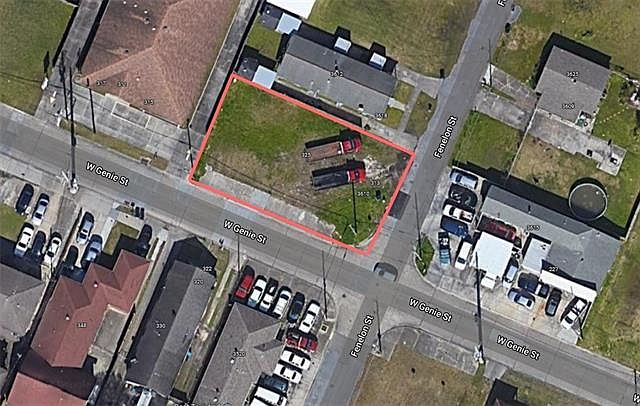 1st image of 313 W Genie St