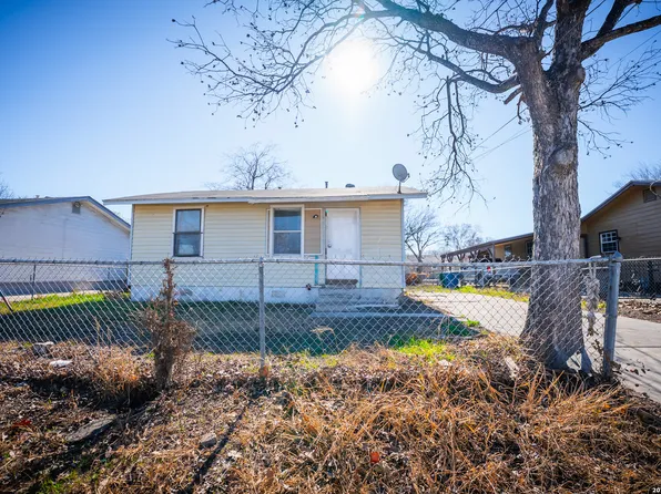 3102 Neptune, San Antonio, TX 78226