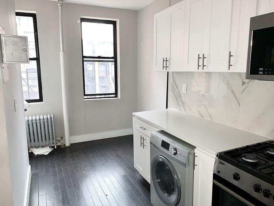 1st image of 319 E 115th St #3D