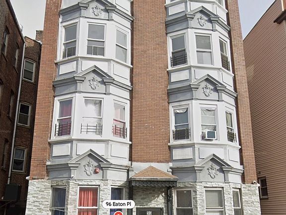 3rd image of 96 Eaton Pl #1L