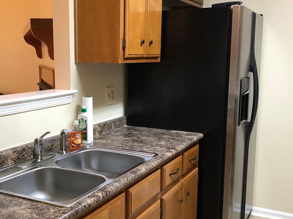 1st image of 118 Parkway Dr
