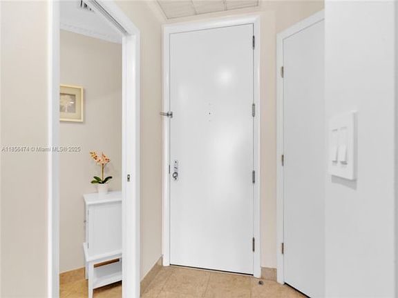 5th image of 801 Brickell Key Blvd APT 3212