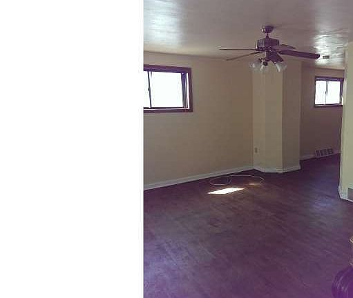 5th image of 1101 E Cheltenham Ave