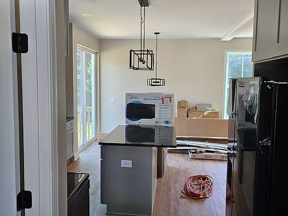 2nd image of 1845 Wilbanks Rd