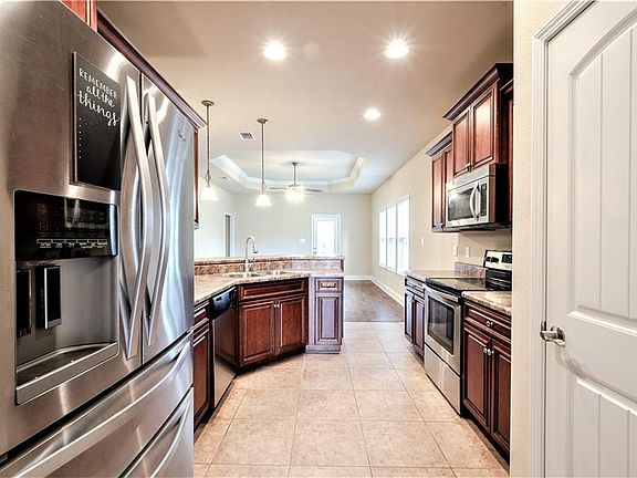 4th image of 8351 Clairmont Dr S