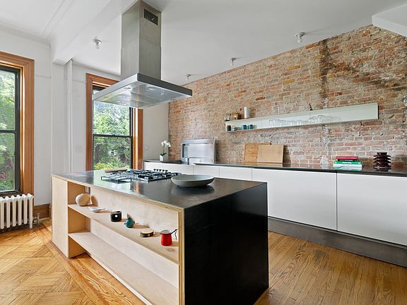 5th image of 1123 Park Pl