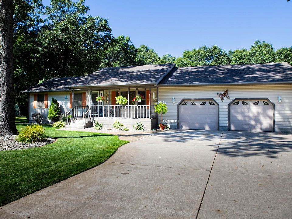 1st image of 109 Willow Wood Dr