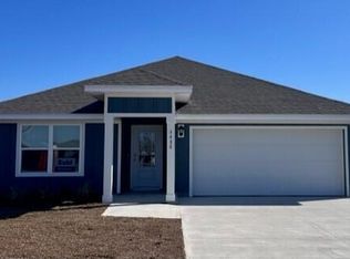 6488 Lazar Ln, Panama City, FL 32404