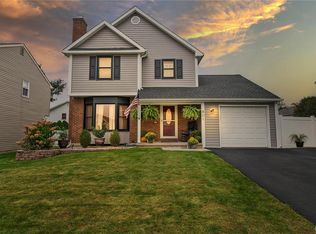 801 Willow Dr, Catasauqua, PA 18032