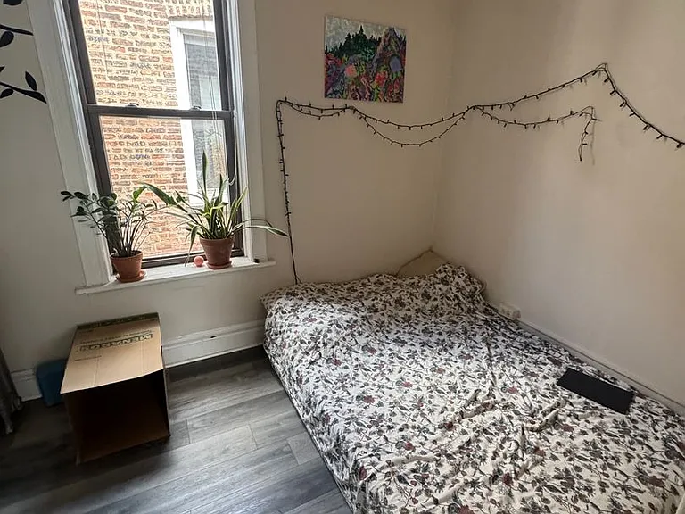 1210 W Lexington St — Photo 13