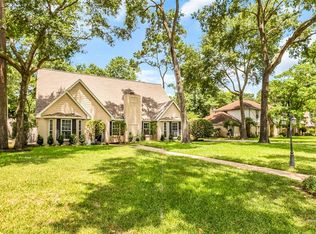 17427 Pinewood Forest Dr, Spring, TX 77379