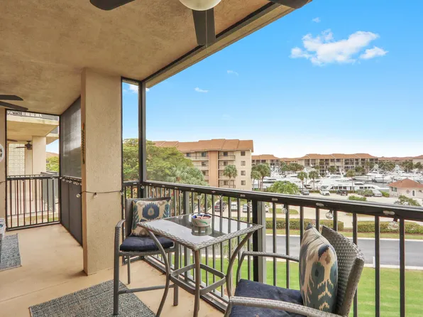 901 Seafarer Circle #403, Jupiter, FL 33477