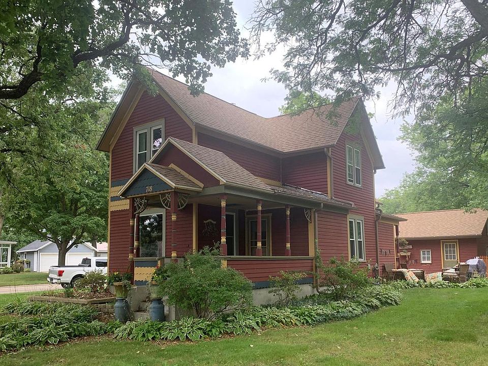 718 Riverside Dr, Fort Atkinson, WI 53538 Zillow