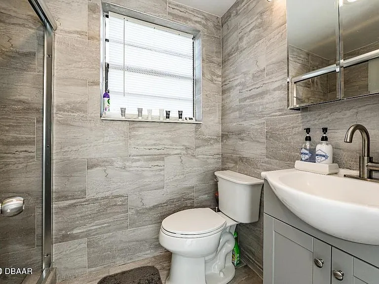 828 N Grandview Ave #4 — Photo 10