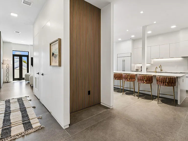 19 N 5th St #3100 — Photo 14