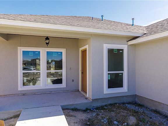 3rd image of 2521 Luzius Dr