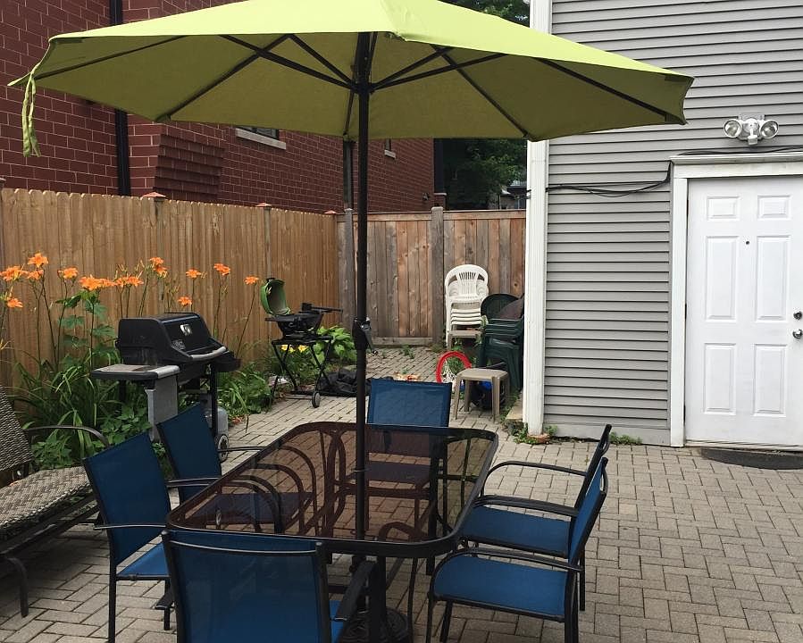 Spacious back yard...great for summer BBQs!