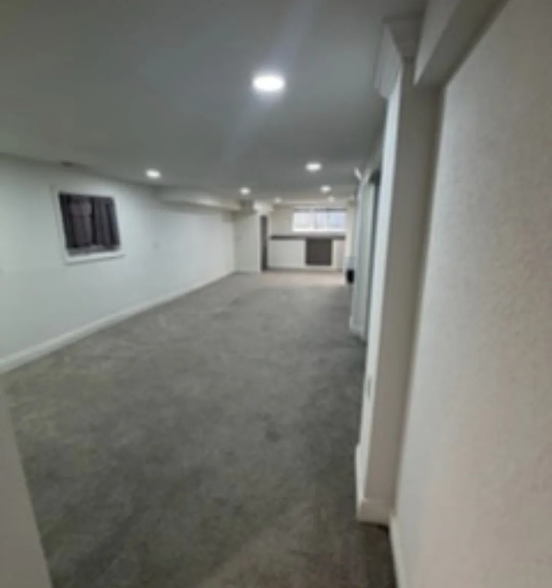 2 bed, 950 sqft, $1,800 — Photo 3