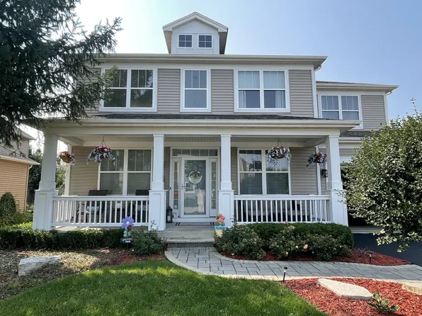 2284 Trailside Ln, Wauconda, IL 60084