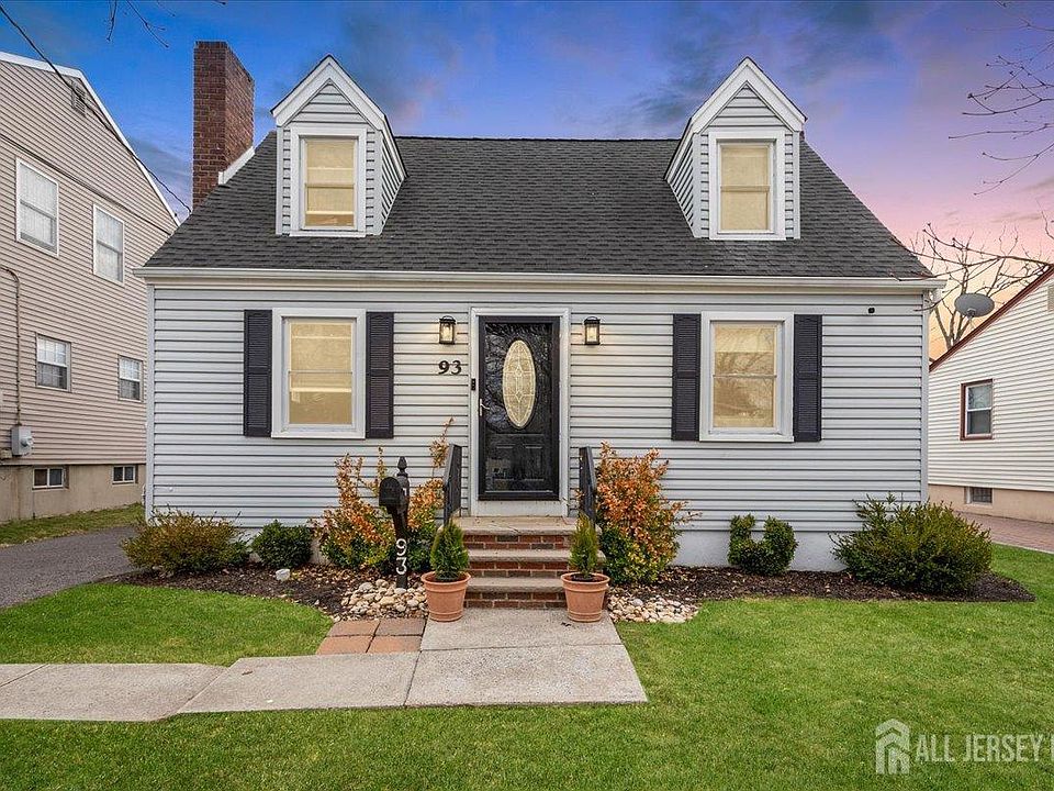 1st image of 93 Inwood Ave