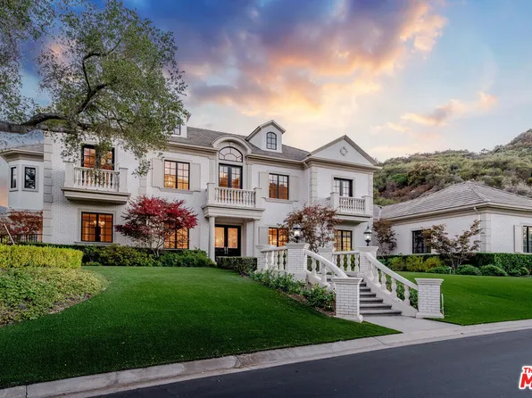 3063 W Stafford Rd, Thousand Oaks, CA 91361